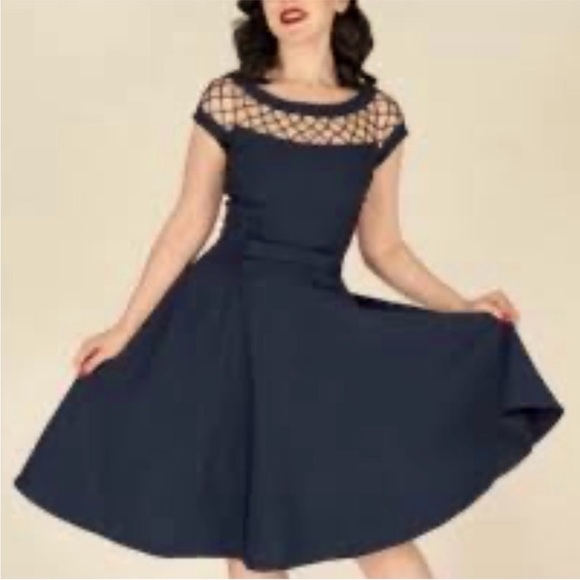 Retro inspired dress - Picture 1 of 6